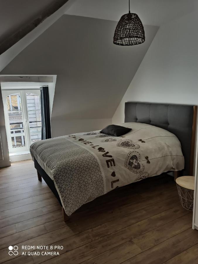 Appartamento Triplex 110 M2 Centre Historique Avec Jacuzzi Dinan Esterno foto