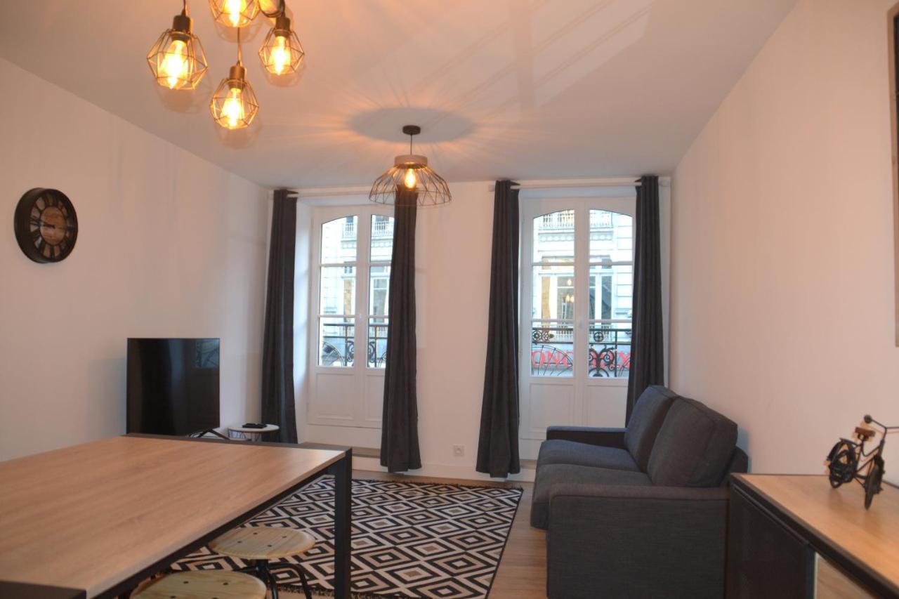 Appartamento Triplex 110 M2 Centre Historique Avec Jacuzzi Dinan Esterno foto