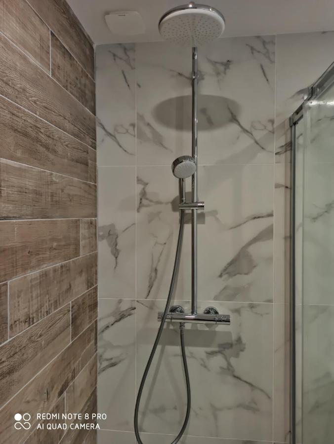 Appartamento Triplex 110 M2 Centre Historique Avec Jacuzzi Dinan Esterno foto