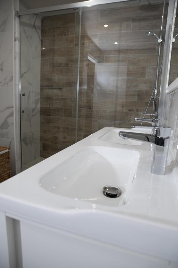 Appartamento Triplex 110 M2 Centre Historique Avec Jacuzzi Dinan Esterno foto