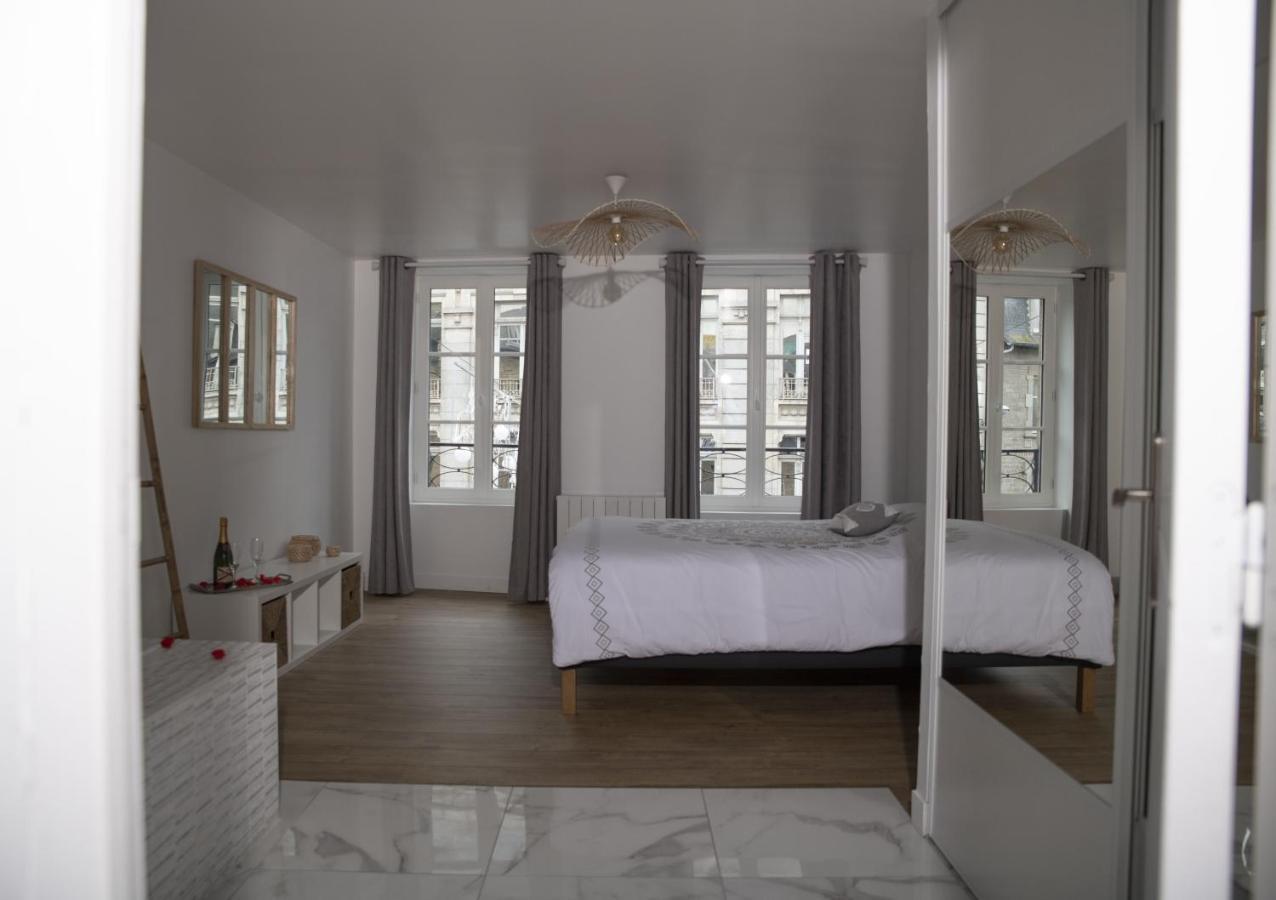 Appartamento Triplex 110 M2 Centre Historique Avec Jacuzzi Dinan Esterno foto
