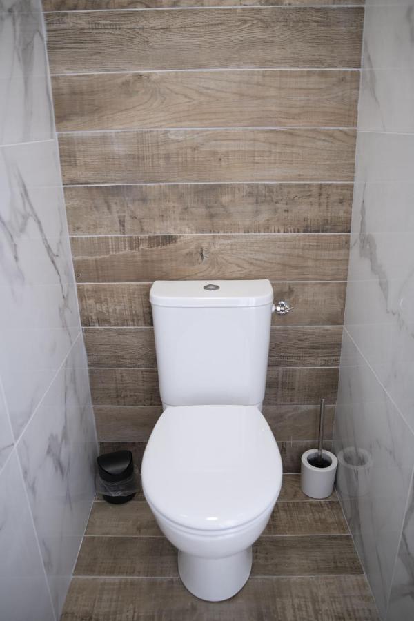 Appartamento Triplex 110 M2 Centre Historique Avec Jacuzzi Dinan Esterno foto